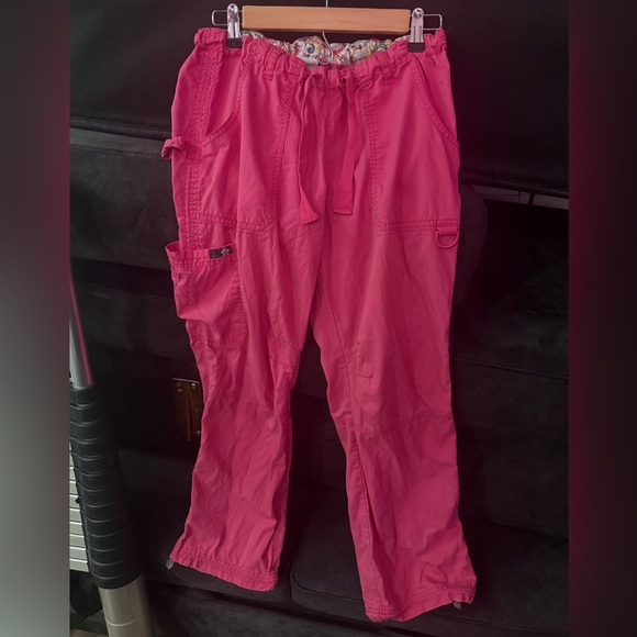 Hot Pink Cargo scrub pants Koi Lindsey Lindsay - Picture 1 of 4